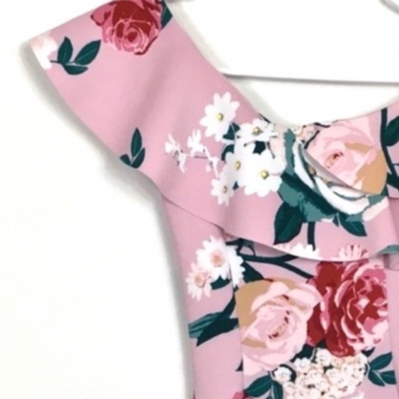 Guess - Picture 3 of 5